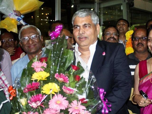 Newly elected BCCI President Shashank Manohar being welcomed by friends in Nagpur. (PTI Photo) Newly elected BCCI President Shashank Manohar being welcomed by friends in Nagpur. (PTI Photo)