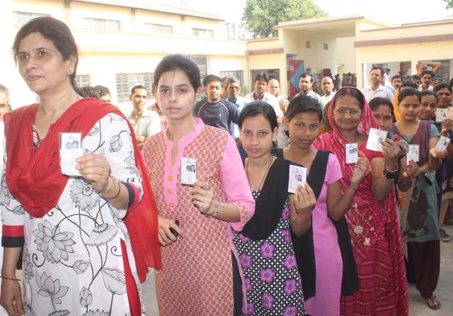 FILE PHOTO - Voters pose during Assembly Elections in Patna. (Hindustan Times) FILE PHOTO - Voters pose during Assembly Elections in Patna. (Hindustan Times)