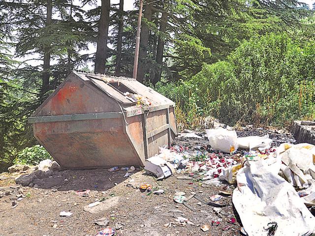 A file photo of garbage littered in the open in Shimla. (Santosh Rawat/HT Photo) A file photo of garbage littered in the open in Shimla. (Santosh Rawat/HT Photo)