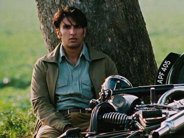 Ranveer Singh and Deepika Padukone unveil the song Gajanana, from their upcoming film Baijarao Mastani in Pune (Maharashtra). (HT Photo) Ranveer Singh and Deepika Padukone unveil the song Gajanana, from their upcoming film Baijarao Mastani in Pune (Maharashtra). (HT Photo)