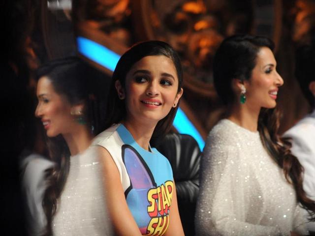 Alia Bhatt and Malaika Arora Khan enjoying the show. Alia was there to promote her upcoming movie Shandaar. (AFP)