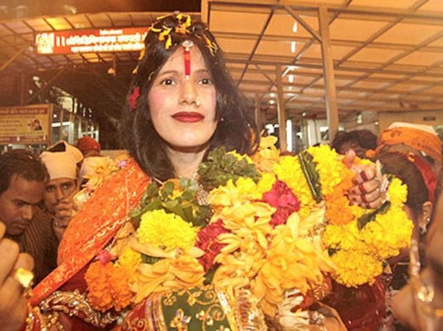 Radhe Maa at Siddhivinayak Temple in Mumbai. (Vijayanand Gupta/HT Photo) Radhe Maa at Siddhivinayak Temple in Mumbai. (Vijayanand Gupta/HT Photo)