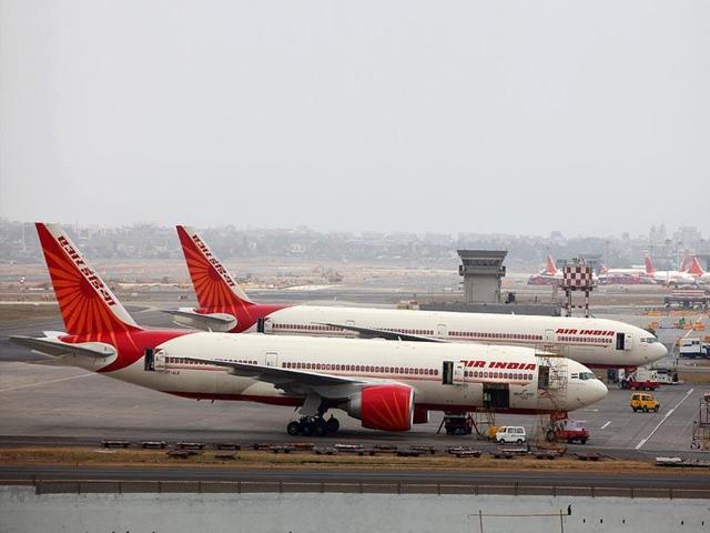 About 32 Air India pilots resigned to join IndiGo in over one year. (Sattish Bate/HT File Photo) About 32 Air India pilots resigned to join IndiGo in over one year. (Sattish Bate/HT File Photo)