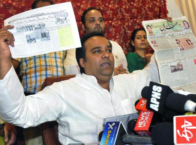 Former minister Asim Ahmed Khan addresses a press conference in New Delhi following his sacking from the Delhi government. (Hindustan Times) Former minister Asim Ahmed Khan addresses a press conference in New Delhi following his sacking from the Delhi government. (Hindustan Times)