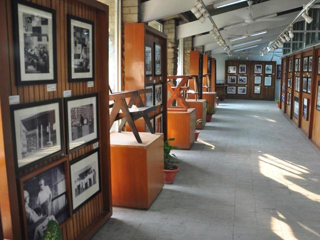 The corridor of the Le Corbusier Centre at Sector 19, Chandigarh (Karun Sharma/HT)