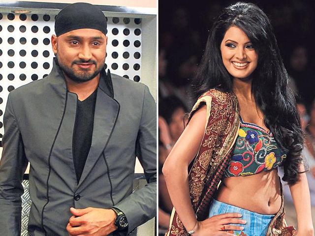 Geeta Basra and Harbhajan Singh share priceless throwback photos from their  wedding ceremonies- The Etimes Photogallery Page 9