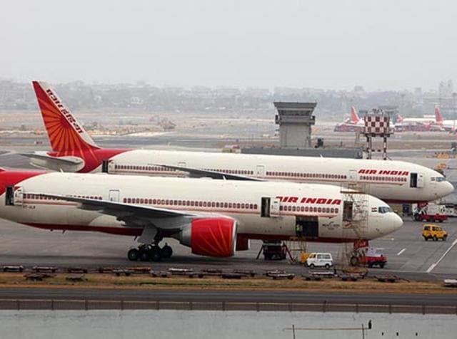 Since most of the international flights land in Delhi and Mumbai, the NRIs have to board planes from these cities to reach Kolkata. Airlines have used this opportunity to hike fares.(HT file photo) Since most of the international flights land in Delhi and Mumbai, the NRIs have to board planes from these cities to reach Kolkata. Airlines have used this opportunity to hike fares.(HT file photo)