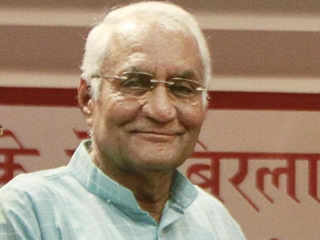 Till now, 15 writers have returned their awards to the Akademi since Hindi writer Uday Prakash first did so last month over the killing of Kalburgi. (Raj K Raj/HT Photo) Till now, 15 writers have returned their awards to the Akademi since Hindi writer Uday Prakash first did so last month over the killing of Kalburgi. (Raj K Raj/HT Photo)