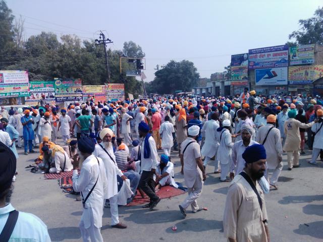 Sukhbir Badal, who also holds the home portfolio, had said the act of sacrilege was sponsored by certain forces who wanted to sow the seeds of communal tension in Punjab and take the state back to turbulent times. (Ht Photo) Sukhbir Badal, who also holds the home portfolio, had said the act of sacrilege was sponsored by certain forces who wanted to sow the seeds of communal tension in Punjab and take the state back to turbulent times. (Ht Photo)
