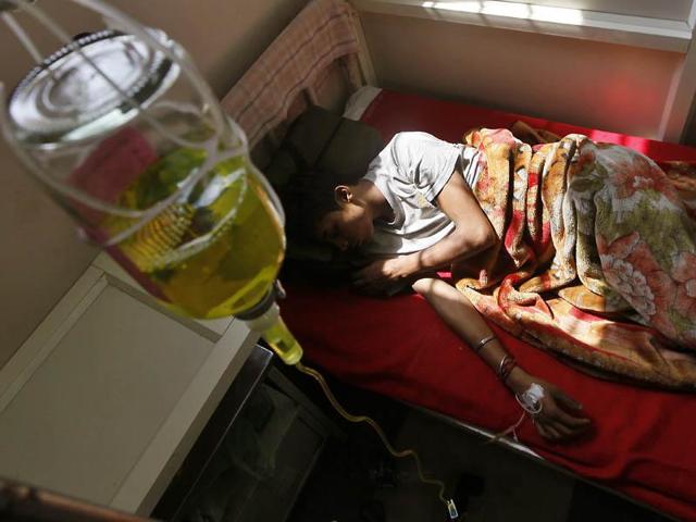 The cashless hospitalisation scheme aimed at the poor would also be made more flexible to allow states to opt for top-up benefits for the people covered as well as include those above the poverty line.(HT Photo) The cashless hospitalisation scheme aimed at the poor would also be made more flexible to allow states to opt for top-up benefits for the people covered as well as include those above the poverty line.(HT Photo)