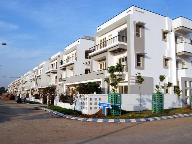 Real estate investment trusts were aimed at opening up liquidity for capital-starved realty firms.(HT Photo) Real estate investment trusts were aimed at opening up liquidity for capital-starved realty firms.(HT Photo)
