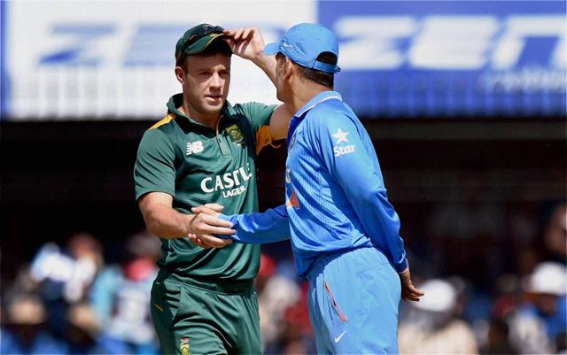 Indore: Indian captain M S Dhoni with South African captain AB de Villiers during toss for 2nd ODI in Holkar Cricket Stadium in Indore on Wednesday. South Africa have found weaknesses in how India;s batsmen run between the wickets, and have been exploiting that to great success. (PTI Photo) Indore: Indian captain M S Dhoni with South African captain AB de Villiers during toss for 2nd ODI in Holkar Cricket Stadium in Indore on Wednesday. South Africa have found weaknesses in how India;s batsmen run between the wickets, and have been exploiting that to great success. (PTI Photo)