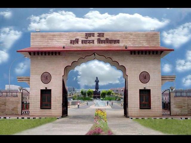 An examiner at Maharshi Dayanand University went to the extent of re-writing answer sheets of some students. (Courtesy MDU) An examiner at Maharshi Dayanand University went to the extent of re-writing answer sheets of some students. (Courtesy MDU)