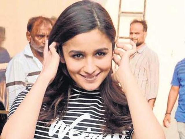 Alia Bhatt looked cute in a stripes crop top. (Yogen Shah)