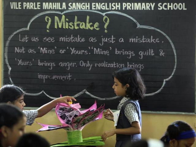 Students from a school in Vile Parle get creative on Dr APJ Kalam’s birthday, on Thursday.  (Satish Bate/HT photo) 