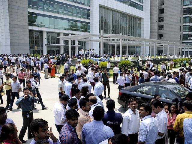 The need for an efficient disaster management plan for Gurgaon was realised in April this year when a 7.9 magnitude earthquake with its epicentre in Nepal shook entire north India. Several residents’ welfare associations in Gurgaon criticised the government for not having a standard disaster management plan as evacuation of office complexes and residential societies was reportedly chaotic. (Parveen Kumar/ HT File Photo) The need for an efficient disaster management plan for Gurgaon was realised in April this year when a 7.9 magnitude earthquake with its epicentre in Nepal shook entire north India. Several residents’ welfare associations in Gurgaon criticised the government for not having a standard disaster management plan as evacuation of office complexes and residential societies was reportedly chaotic. (Parveen Kumar/ HT File Photo)