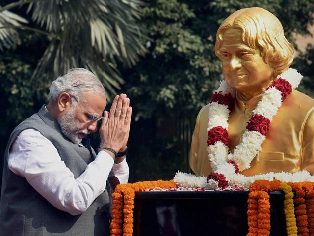 PM Narendra Modi pays tribute to former President APJ Abdul Kalam, on his 84th birth anniversary, at DRDO Bhawan in New Delhi. (PTI)