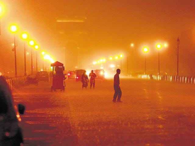 Evening showers in Delhi on Wednesday. Rain is forecast for Thursday too but the mercury is unlikely to drop much. (Ravi Choudhary / HT Photo) Evening showers in Delhi on Wednesday. Rain is forecast for Thursday too but the mercury is unlikely to drop much. (Ravi Choudhary / HT Photo)
