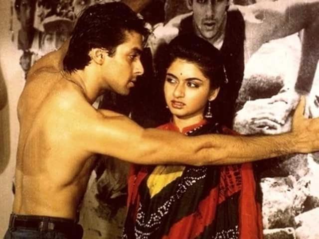 Salman, Bhagyashree in Maine Pyar Kiya. (YouTube) Salman, Bhagyashree in Maine Pyar Kiya. (YouTube)
