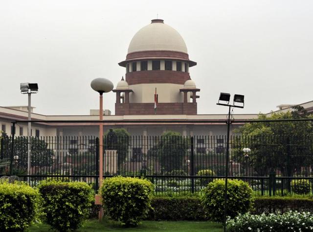 The apex court also said it will consider the introduction of measures to improve the existing collegium system. The issue will be heard on November 3.(Mohd Zakir/ HT File Photo)