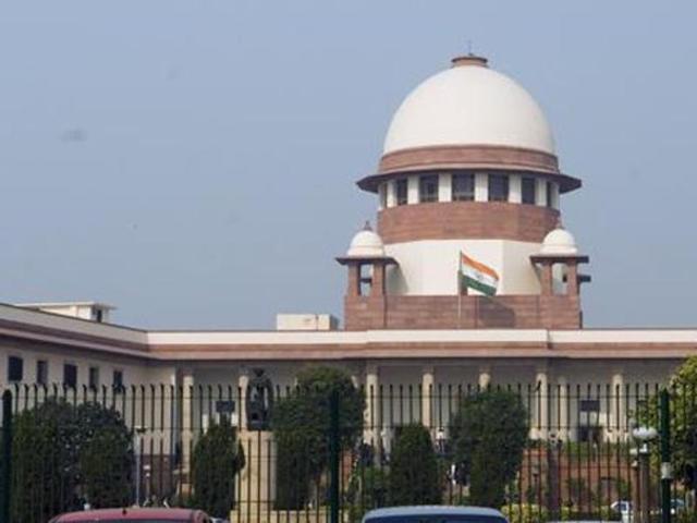 The government, however, was free to transfer the officer concerned to any department in any of its offices to ensure the employee did not misuse contacts for obstructing the probe, the SC said.(File photo)