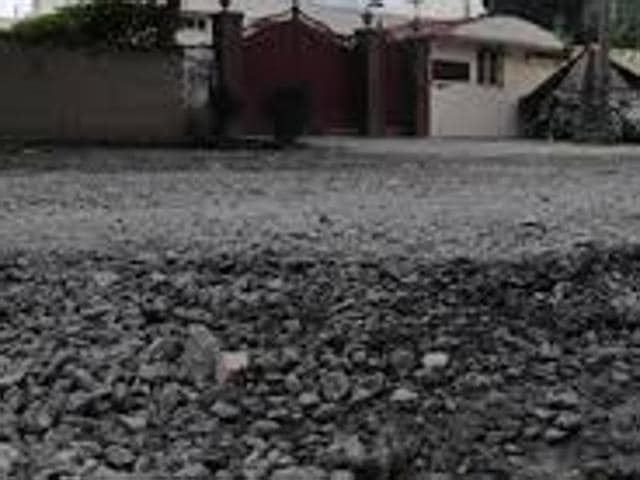 Bad Road(HT Photo) Bad Road(HT Photo)