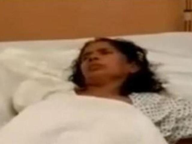 TV grab of Kasturi Munirathinam, whose hand was allegedly chopped off by her Saudi employer.