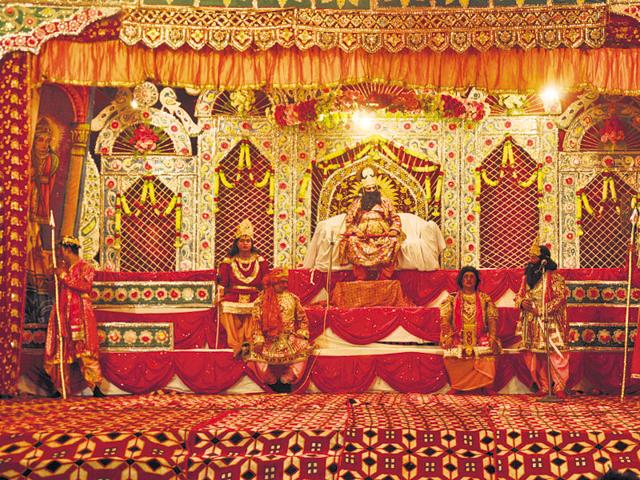 Traditional groups still employ only male artistes from Brahmin families to essay even female roles in the Ramlila. (Sakib Ali/HT Photo) Traditional groups still employ only male artistes from Brahmin families to essay even female roles in the Ramlila. (Sakib Ali/HT Photo)