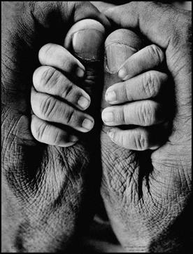 My Father and My Son, Delhi 1969. (Photos Courtesy: Nazar Foundation)