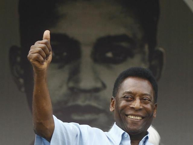 Brazilian football legend Pele reacts during the Under-17 boys final match of the Subroto Cup at the Ambedkar Stadium, in New Delhi, India, on Friday. (Sanjeev Verma/HT Photo)