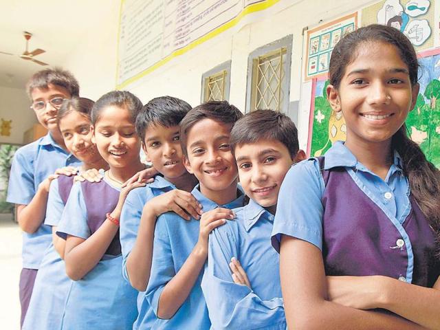 Amisha Paswan (above, first in the line) who scored 145 plus in the Mensa India intelligence test, at her school in Gurgaon.(Sanjeev Verma/ HT Photo)