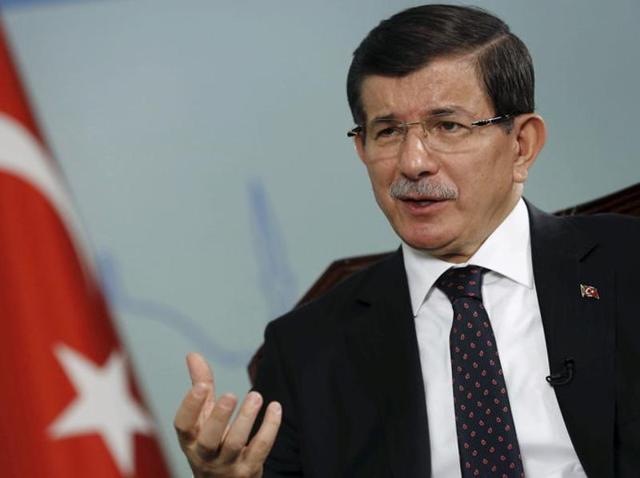 Turkish Prime Minister Ahmet Davutoglu talks during an interview.(REUTERS Photo) Turkish Prime Minister Ahmet Davutoglu talks during an interview.(REUTERS Photo)