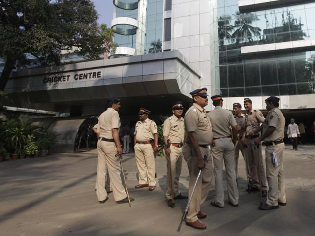 Shiv Sena workers protest in BCCI chief Shashank Manohar’s (left) office at the Wankhede Stadium on Monday. (HT Photo) Shiv Sena workers protest in BCCI chief Shashank Manohar’s (left) office at the Wankhede Stadium on Monday. (HT Photo)