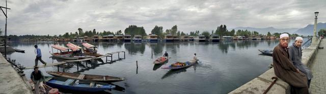 Photograph clicked by noted lensman Raghu Rai using a mobile phone and compiled into a new book 'India through the eyes of Raghu Rai'. (PTI)