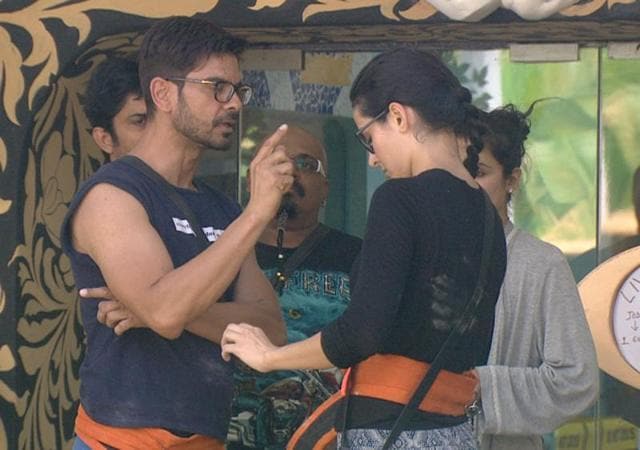 Keith is a sight for sore eyes inside Bigg Boss house. Keith is a sight for sore eyes inside Bigg Boss house.