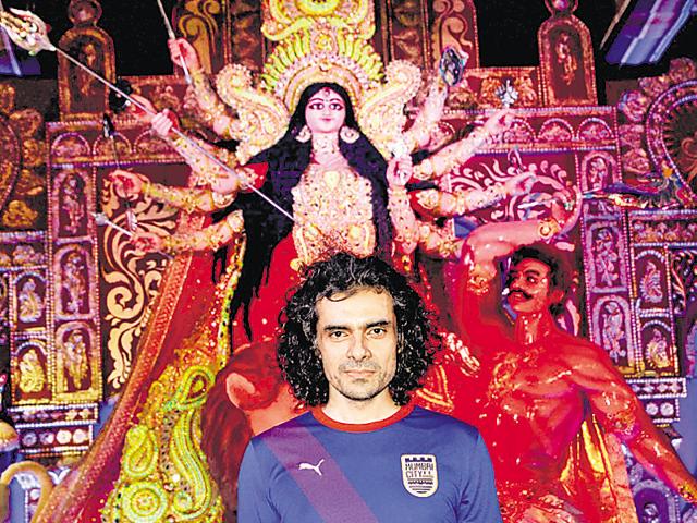 Director Imtiaz Ali on Maha Panchami at the North Bombay Sarbojanin Durga Puja in Mumbai. (PTI)