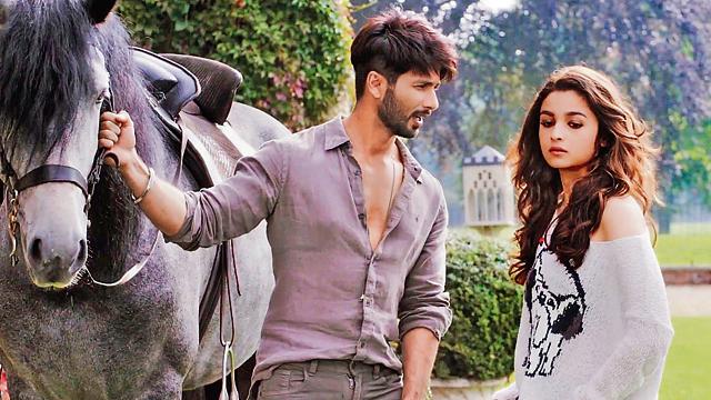 Shahid and Alia in Shaandaar.