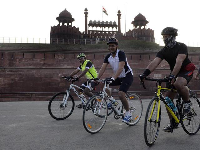 The first ‘Car-Free Day’ was launched in national Capital with cyclists taking out a rally at 7am, till 12 in the afternoon. (Sonu Mehta/ HT Photo)