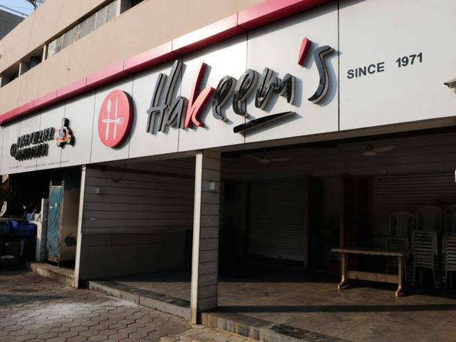 A popular non-vegetarian restaurant closed during the Navratri festival in Bhopal on Wednesday. (Mujeeb Faruqui/HT photo) A popular non-vegetarian restaurant closed during the Navratri festival in Bhopal on Wednesday. (Mujeeb Faruqui/HT photo)