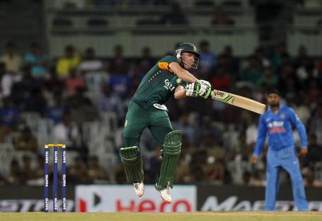 South Africa's AB de Villiers plays a shot during their fourth one-day international cricket match against India in Chennai, India, October 22, 2015. (REUTERS) South Africa's AB de Villiers plays a shot during their fourth one-day international cricket match against India in Chennai, India, October 22, 2015. (REUTERS)