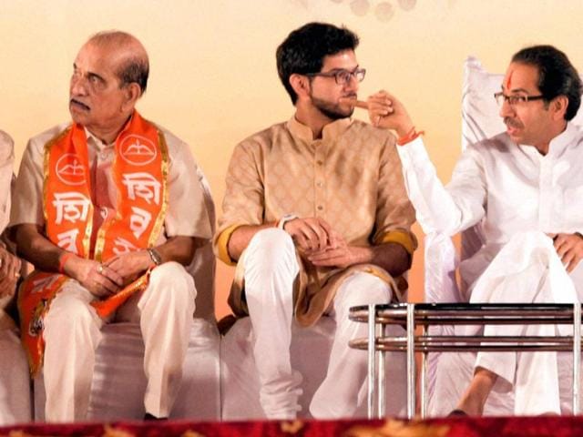 Shiv Sena chief Uddhav Thackeray at the Dussehra rally on Thursday. (Vijayanand Gupta/HT) Shiv Sena chief Uddhav Thackeray at the Dussehra rally on Thursday. (Vijayanand Gupta/HT)