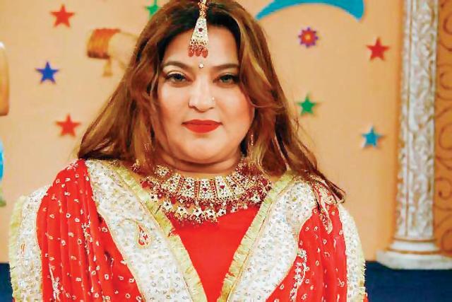 (Dolly Bindra) (Dolly Bindra)