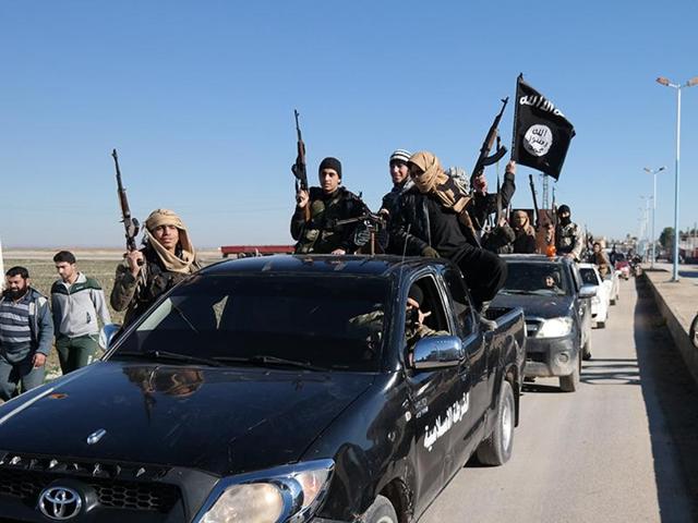 Foreign fighters for the Islamic State in Iraq and Syria (IS) are using crowd funding websites, virtual currencies and online payment systems to finance activities, according to an intergovernmental report. (AP Photo) Foreign fighters for the Islamic State in Iraq and Syria (IS) are using crowd funding websites, virtual currencies and online payment systems to finance activities, according to an intergovernmental report. (AP Photo)