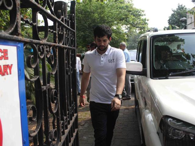 Mumbai: Actor Sunny Deol's son Rajvir Deol during the funeral of actor Ajit Deol in Mumbai on Oct 24, 2015. (Photo: IANS) (IANS)