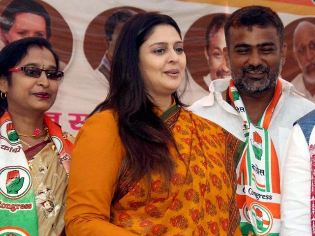 Nagma addresses an election rally in Sitamardhi (Bihar) on Saturday. (PTI)