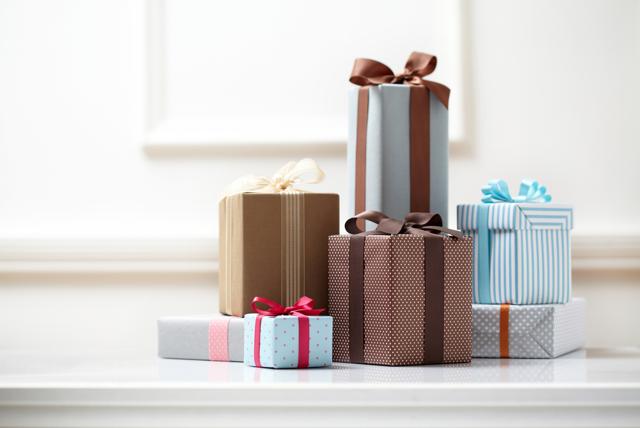 The most common gifts are mobile accessories, mobile phones, perfumes and watches. (Shutterstock) The most common gifts are mobile accessories, mobile phones, perfumes and watches. (Shutterstock)