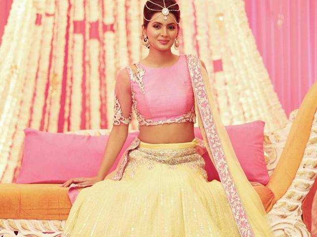 The Mehendi Ceremony took place in Jalandar , the hometown of Harbhajan. We saw Geeta Basra in a Archana Kochar lehenga. (Image courtesy - FACEBOOK/ARCHANAKOCHHAR)