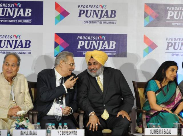 Leading industrialists with Sukhbir Singh Badal at the Progressive Punjab Investors Summit 2015 in Mohali (HT Photo) Leading industrialists with Sukhbir Singh Badal at the Progressive Punjab Investors Summit 2015 in Mohali (HT Photo)