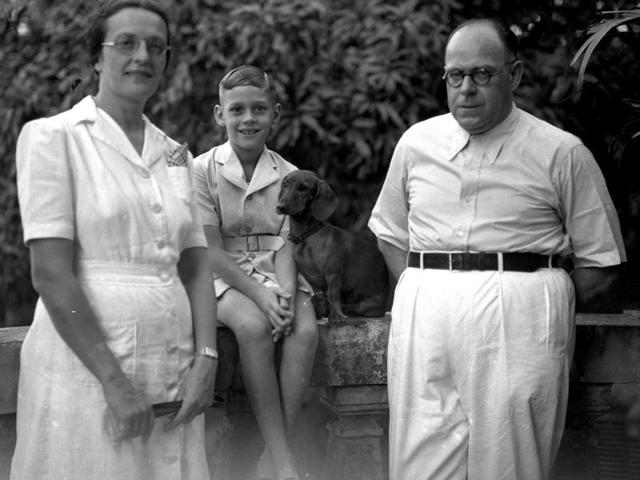 The Wirsching family picture was taken by Josef with a timer on a camera set on a tripod. This image is one of the few rare images that show Charlotte Wirsching, his son Wolfgang Peter, their pet dog Rani posing together on the balcony of their apartment above the old Bombay Talkies studio office building , Malad. Shot in 1952. (Josef Wirsching)