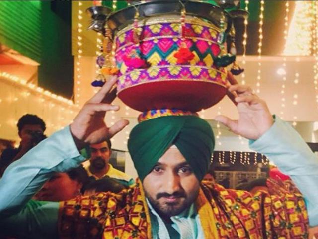Harbhajan Singh carries a matki during his wedding rituals. (twitter)